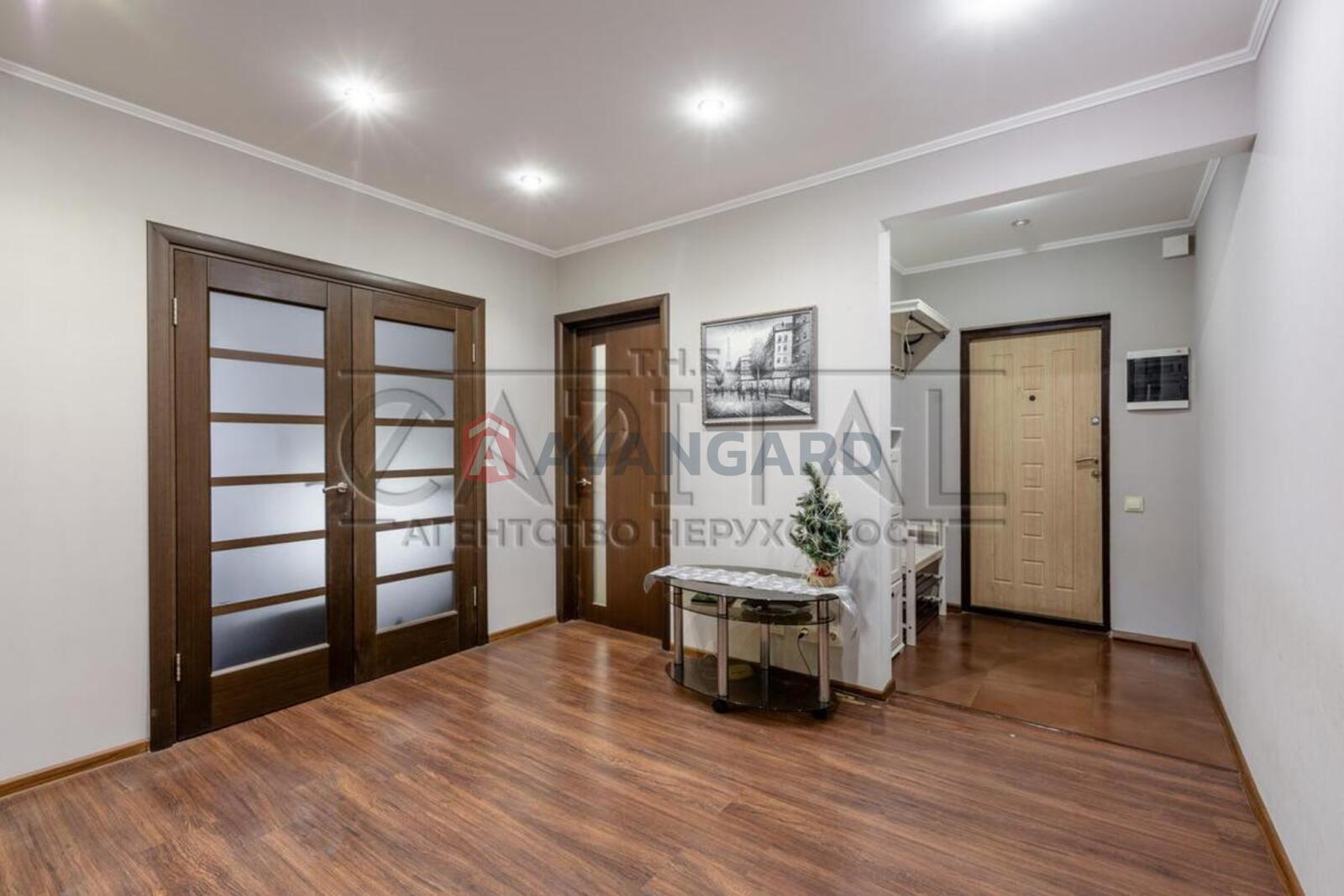 4 ��. ��������, 92/35/11 ��. �., 12/15 ������ ���� 6