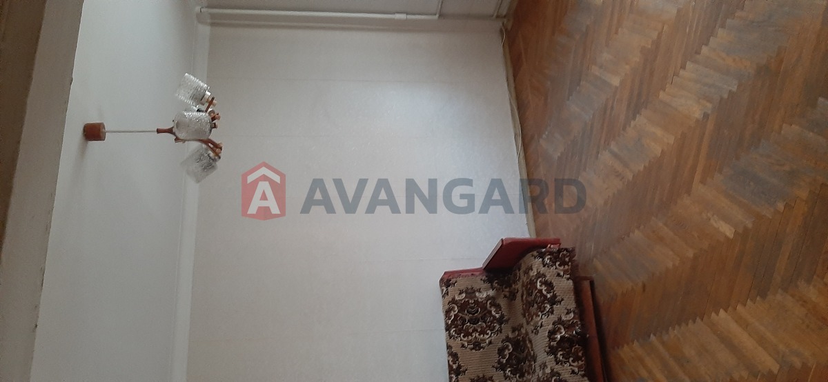 3 ��. ��������, 90/-/8 ��. �., 7/9 ������ ���� 4