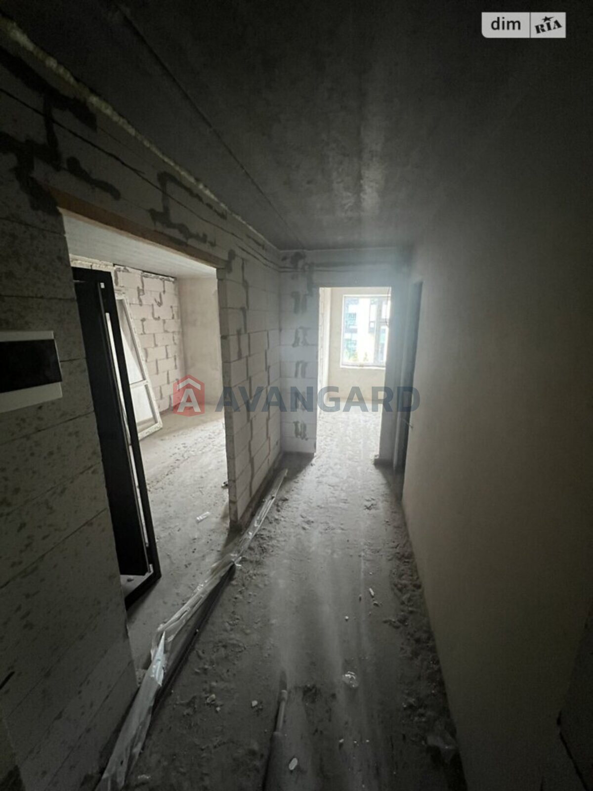 1 ��. ��������, 37/37/8 ��. �., 1/9 ������ ���� 18