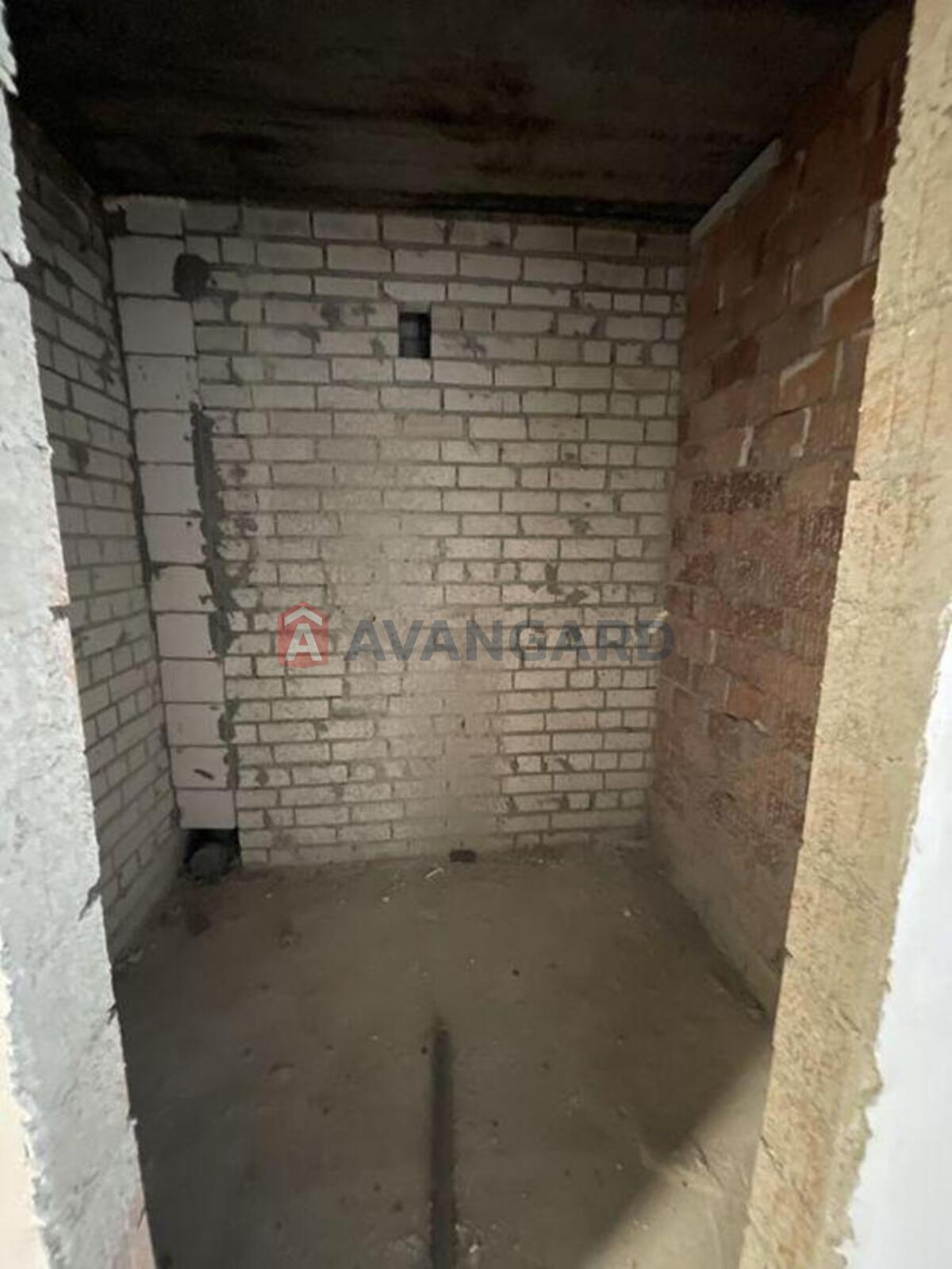 1 ��. ��������, 42/-/17 ��. �., 3/12 ������ ���� 6