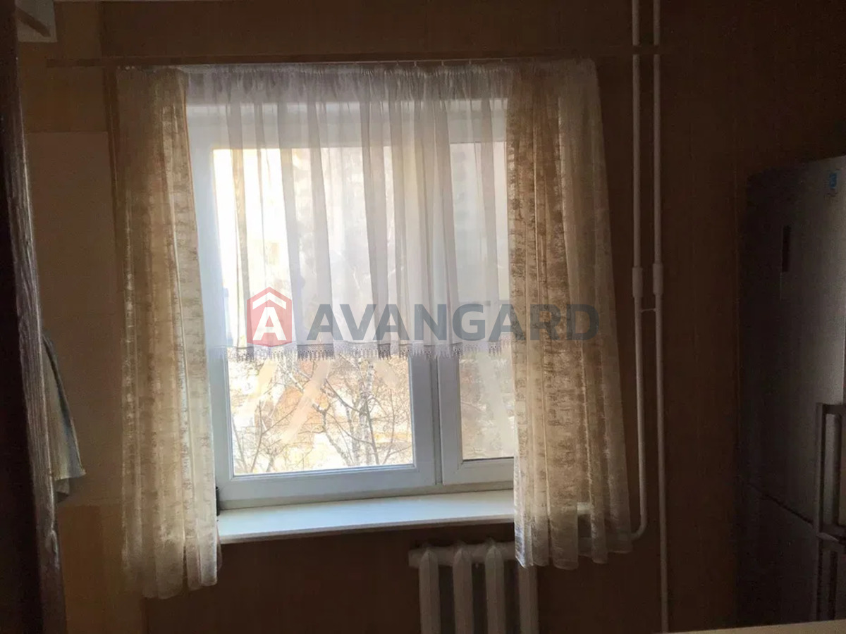 3 . , 67/-/8 . ., 4/9   7