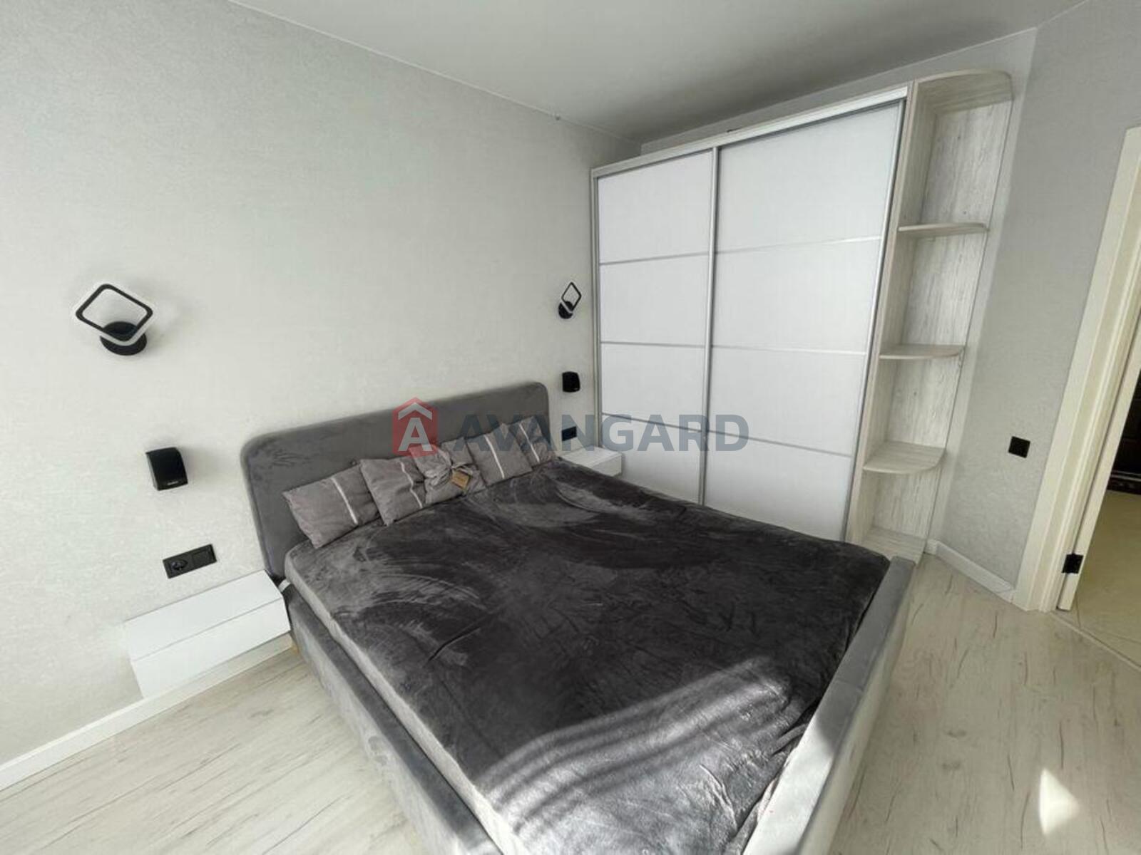 1 ����. ��������, 41/-/14 ��. �., 3/10 ���� ���� 15