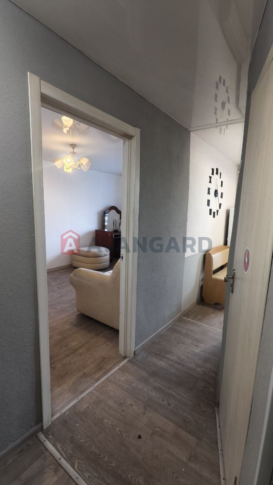 1 ����. ��������, 32/17/6 ��. �., 5/5 ���� ���� 7