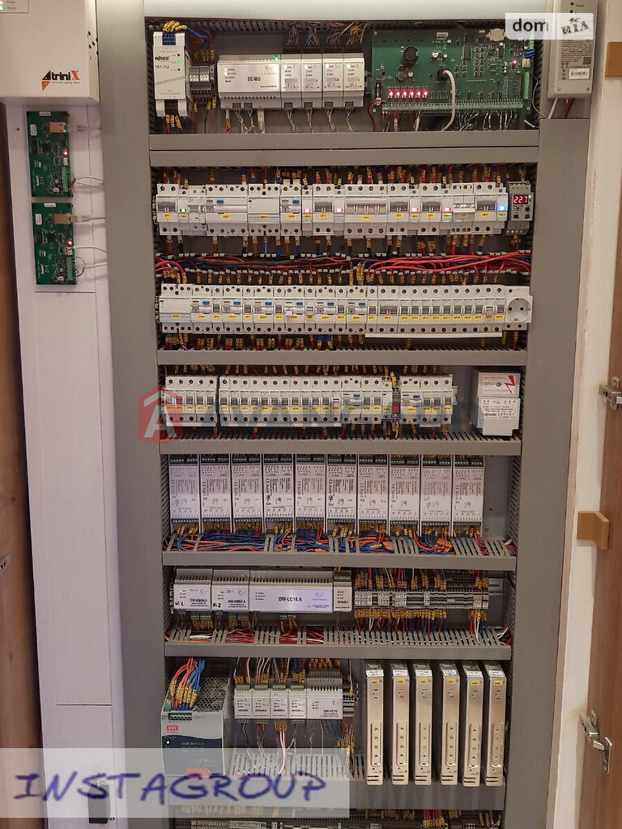 3 ��. ��������, 49/-/- ��. �., 3/4 ������ ���� 16