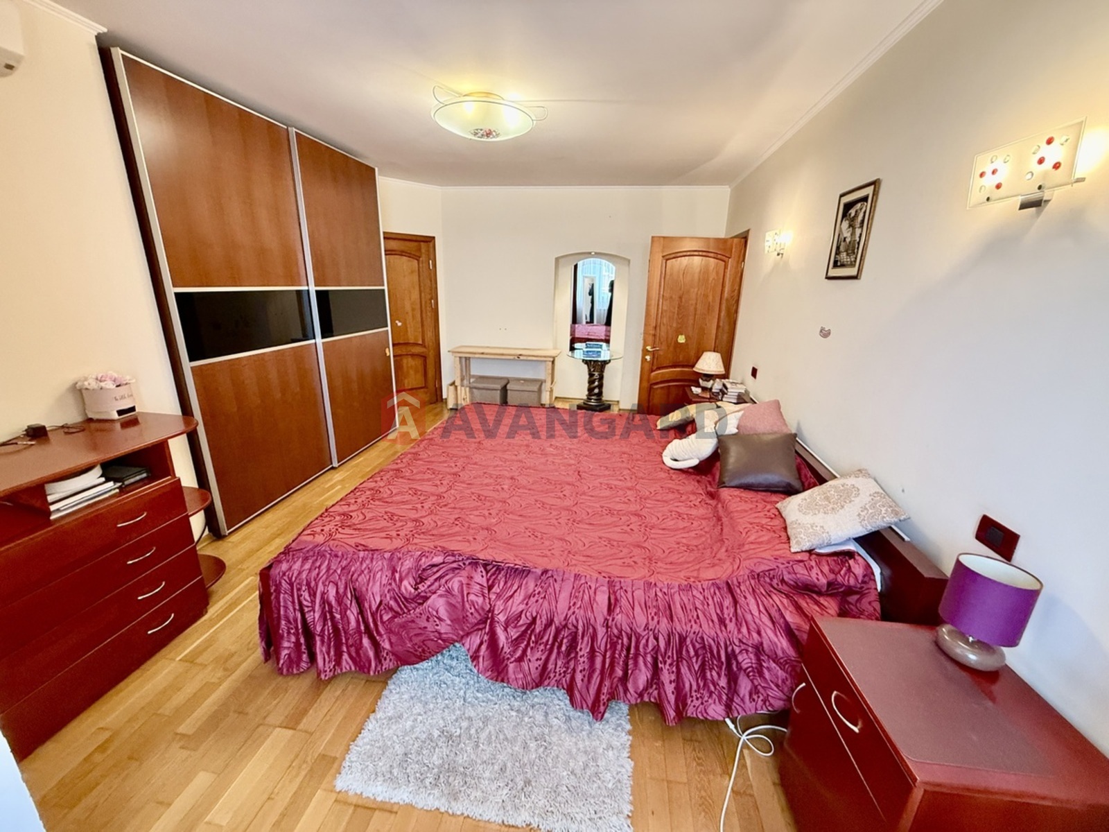 4 ��. ��������, 152/125/20 ��. �., 3/10 ������ ���� 30