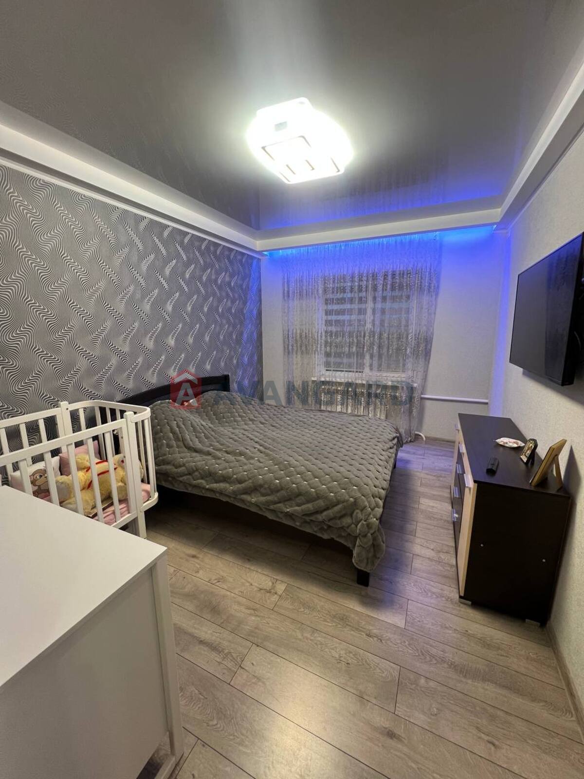 2 ��. ��������, 50/29/8 ��. �., 9/9 ������ ���� 9