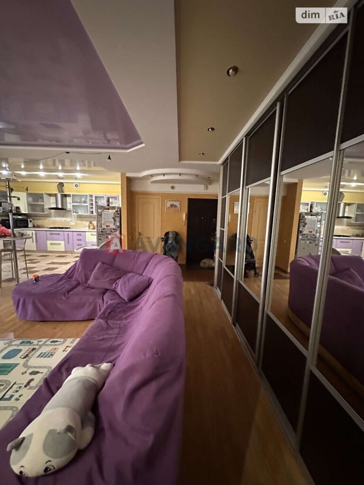 3 ��. ��������, 94/77/17 ��. �., 1/9 ������ ���� 15