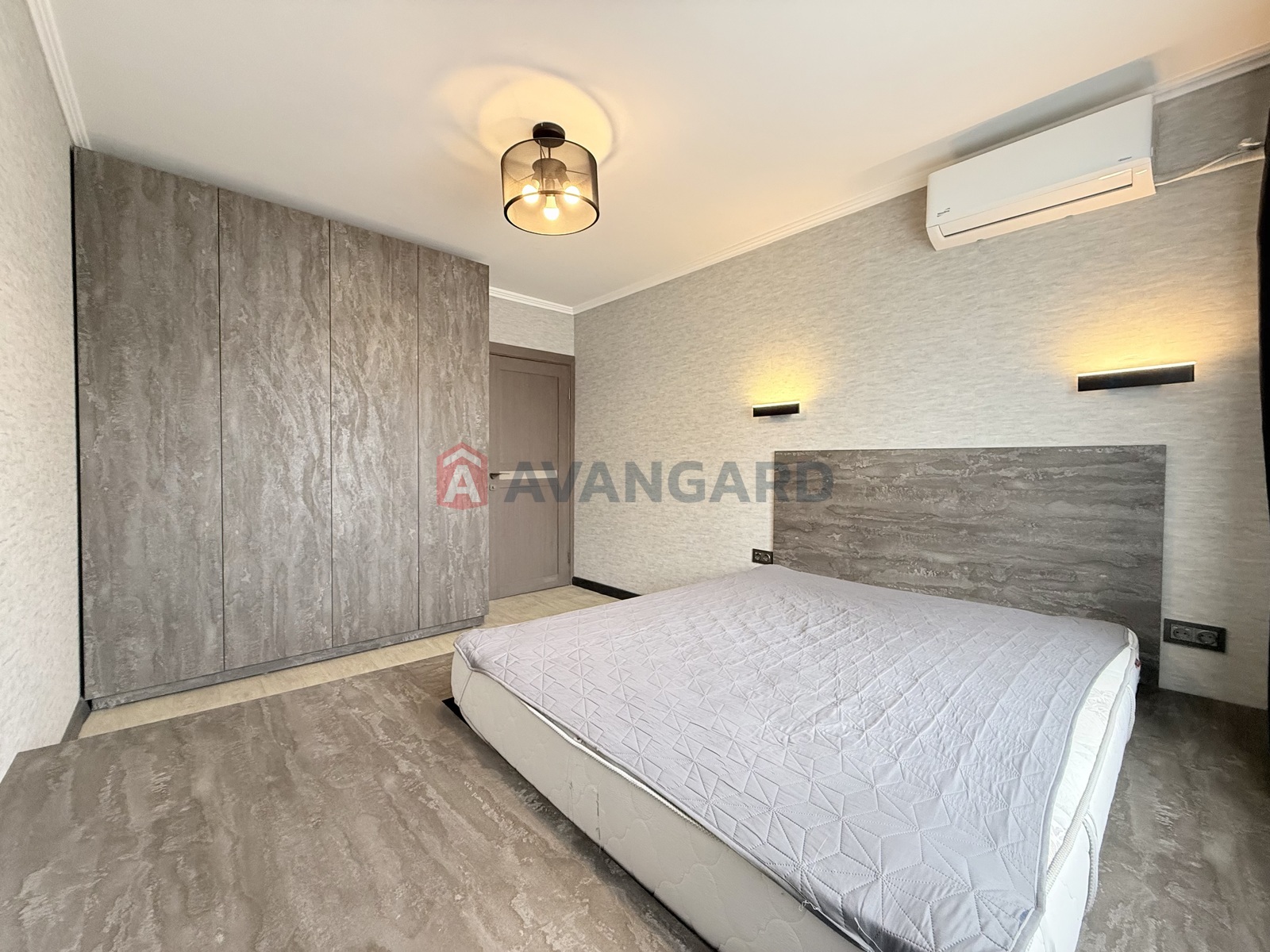 3 ����. ��������, 69,8/-/9,5 ��. �., 6/9 ���� ���� 9