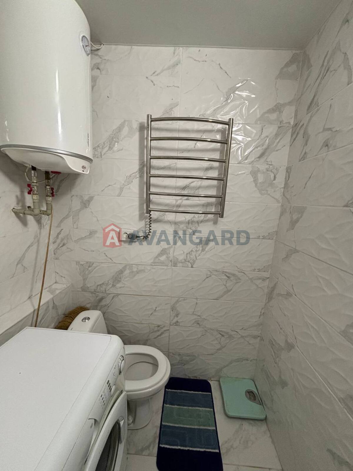 3 ��. ��������, 66/42/10 ��. �., 5/5 ������ ���� 9