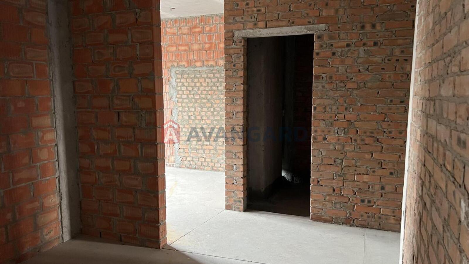 3 ��. ��������, 86/42/26 ��. �., 6/9 ������ ���� 2