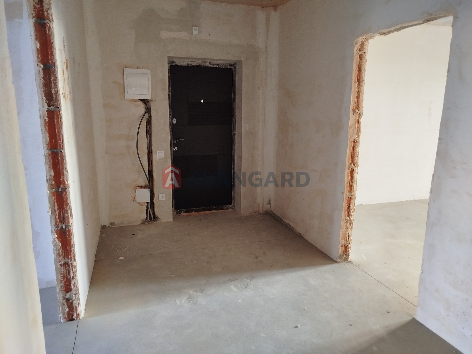 3 ��. ��������, 95/-/16 ��. �., 21/24 ������ ���� 10