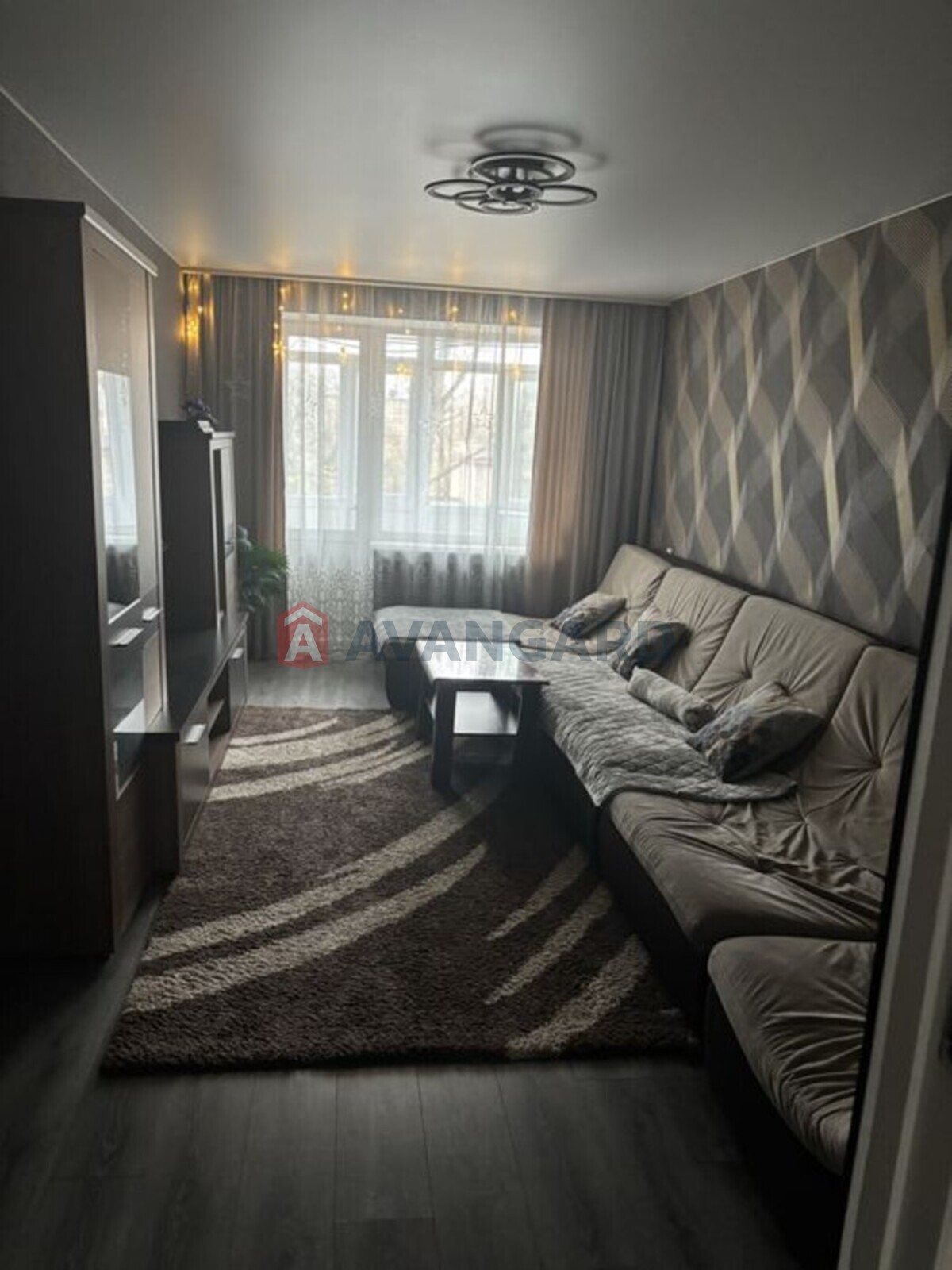 3 . , 70/-/7 . ., 3/9   13