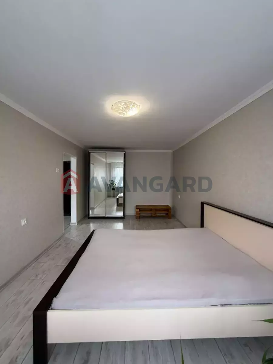 1 ��. ��������, 36/20/9 ��. �., 3/5 ������ ���� 9