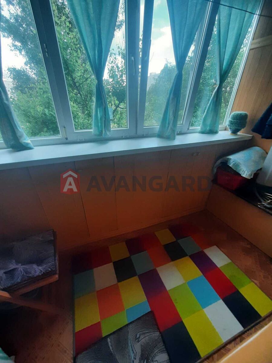 3 ��. ��������, 66/41.1/8 ��. �., 2/9 ������ ���� 14