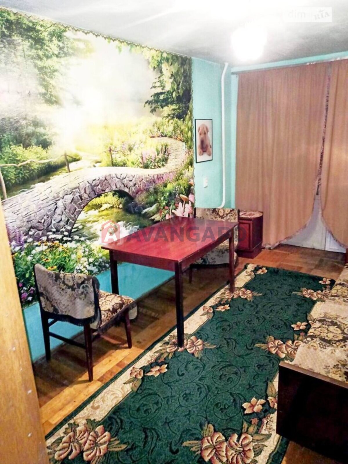 4 ��. ��������, 82/51/7 ��. �., 5/9 ������ ���� 20