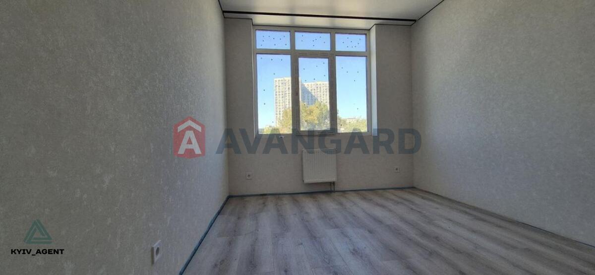 3 ��. ��������, 55/25/19 ��. �., 5/21 ������ ���� 8