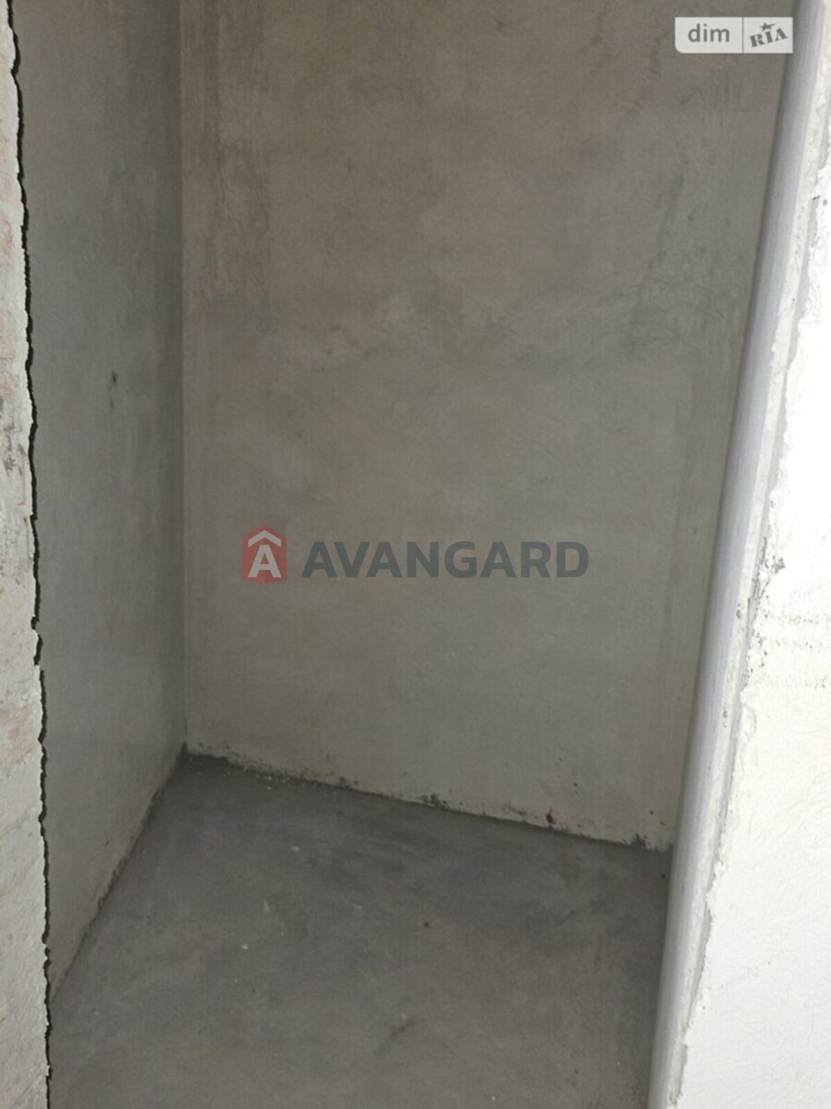 1 ��. ��������, 38/28/16 ��. �., 2/4 ������ ���� 8