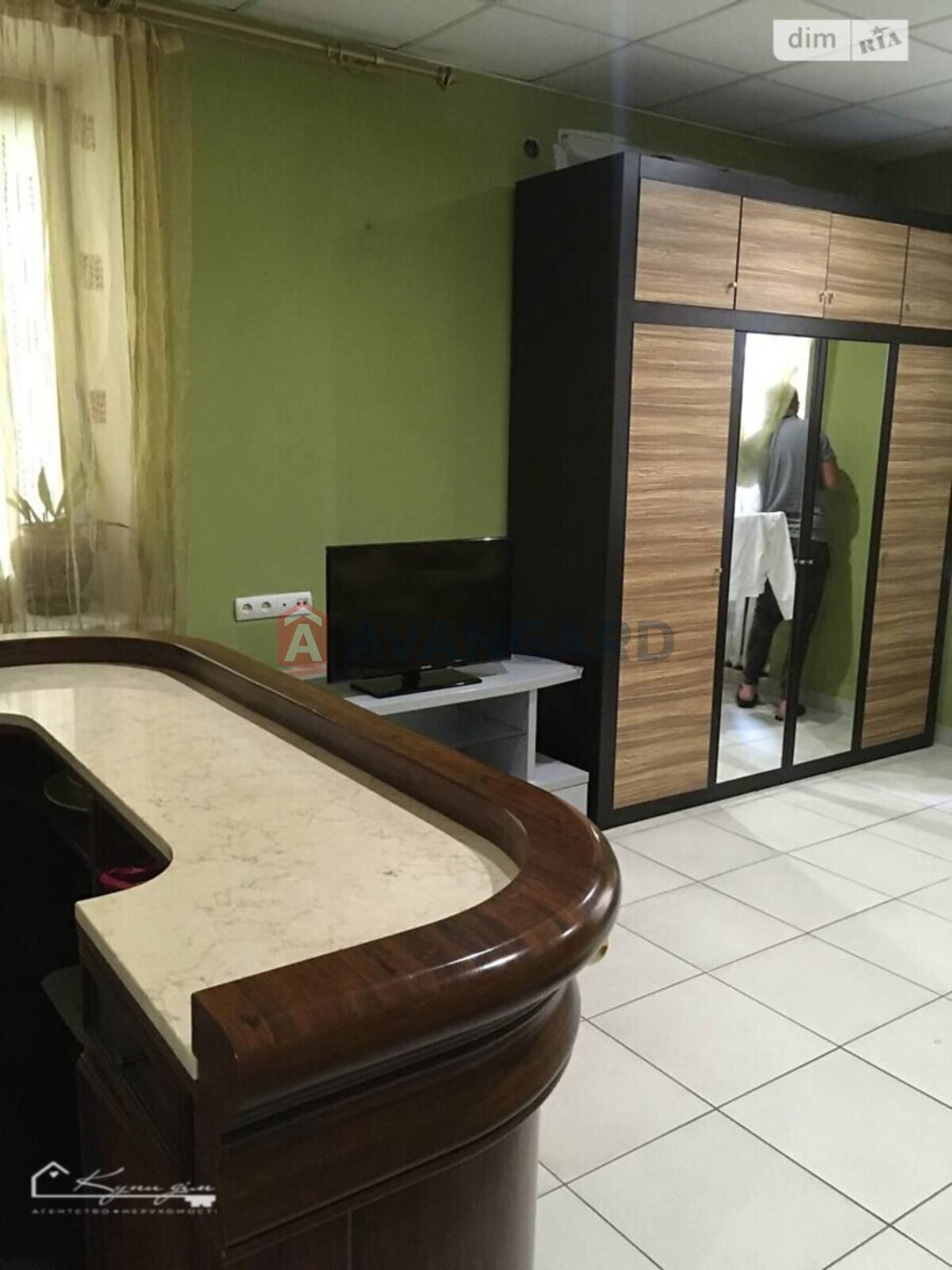 2 ��. ��������, 61/48/9 ��. �., 1/3 ������ ���� 6