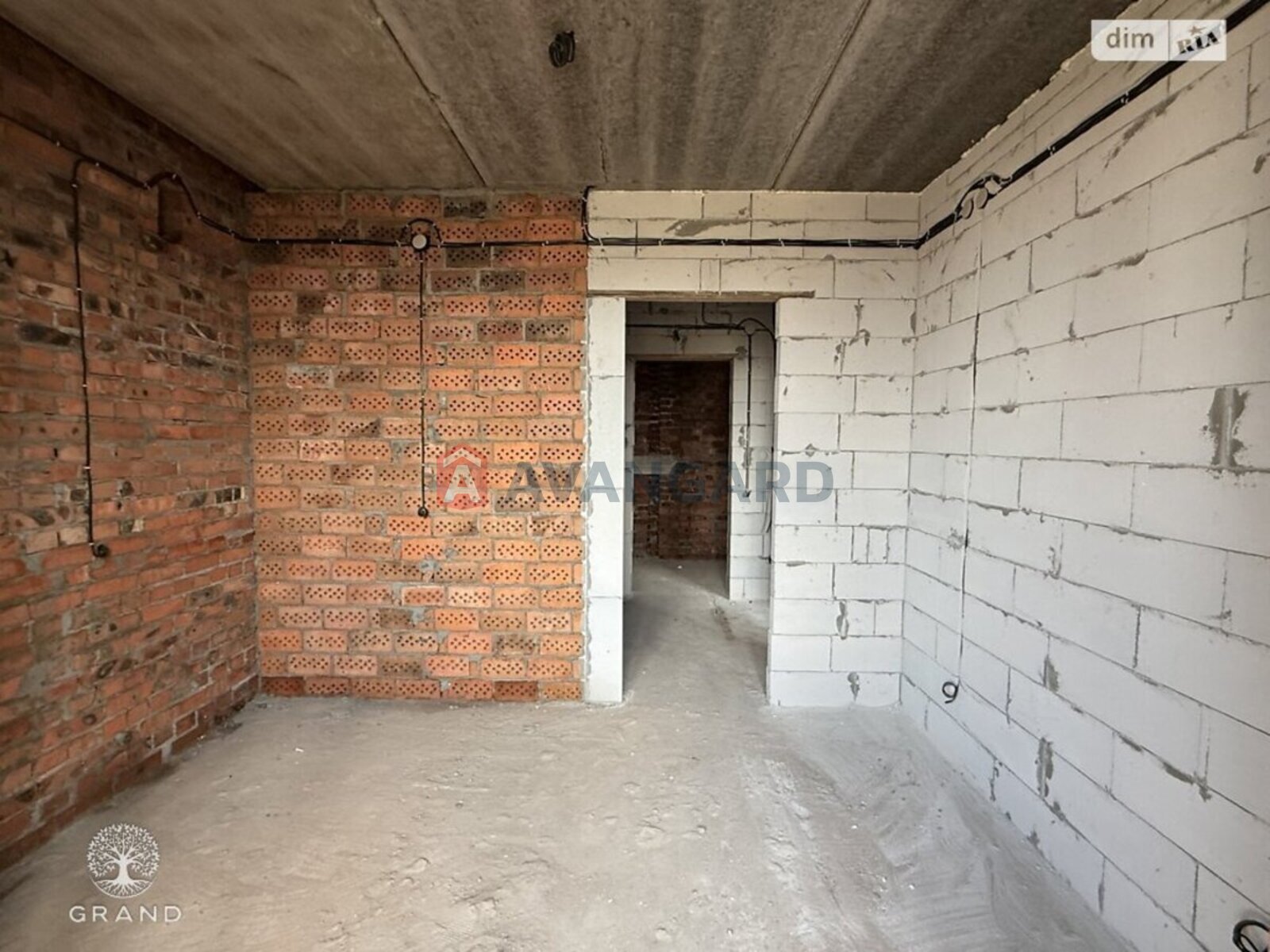 1 ��. ��������, 40/-/- ��. �., 7/9 ������ ���� 8