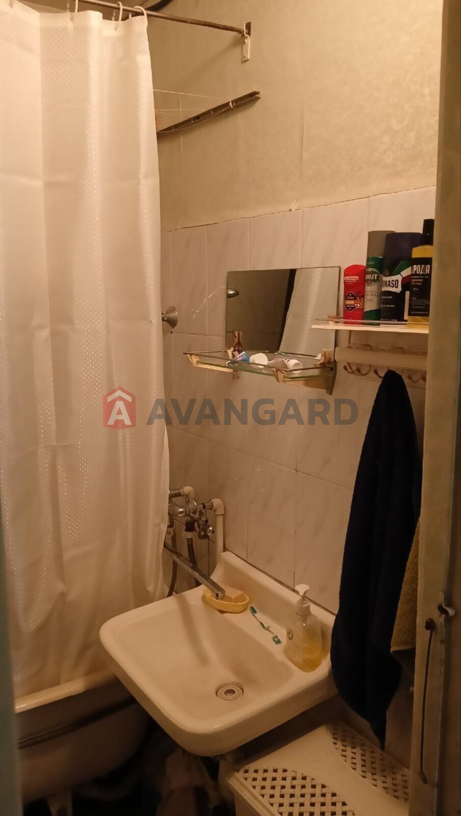 4 ��. ��������, 82/51/7 ��. �., 8/9 ������ ���� 10