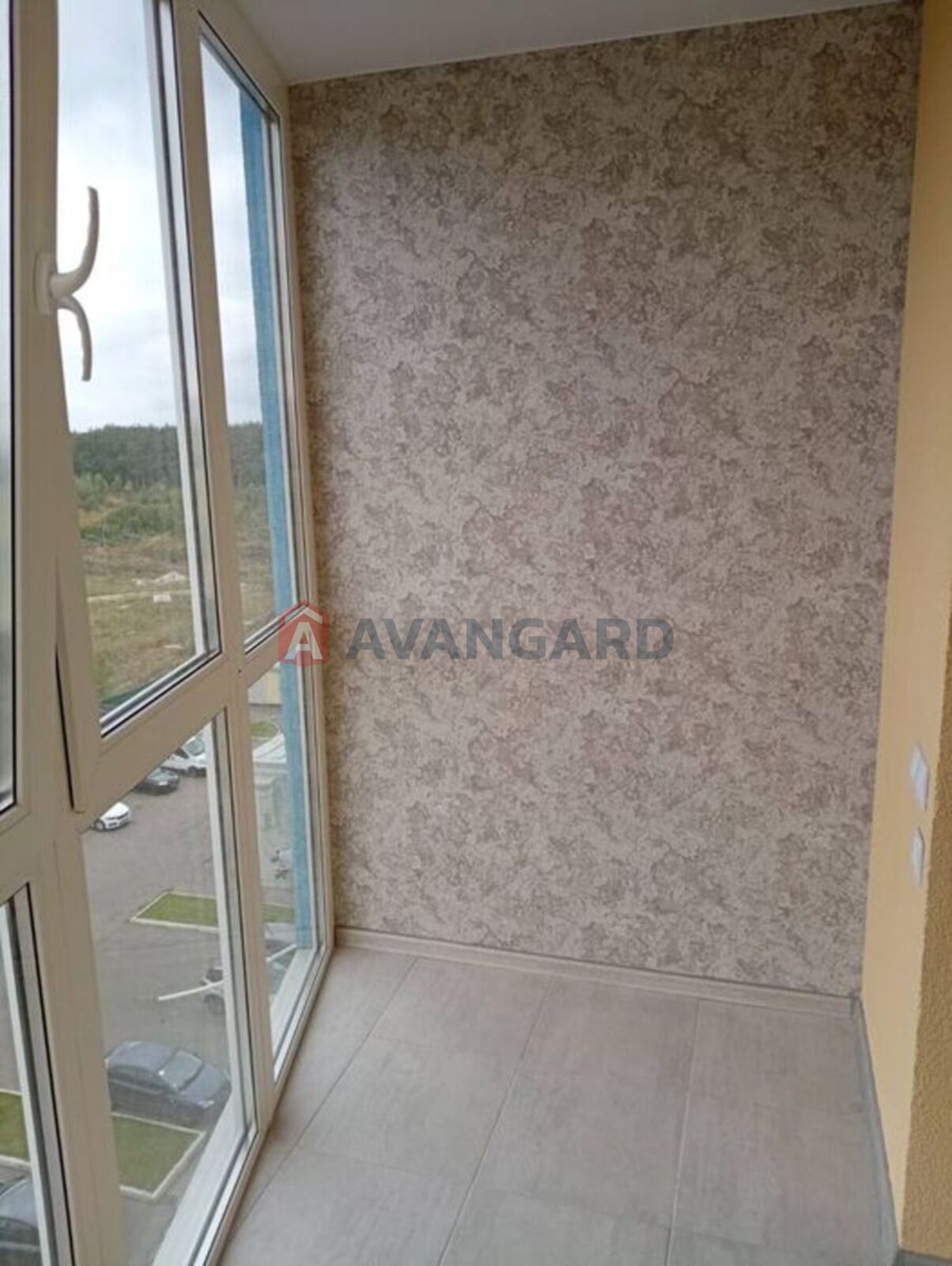 1 ��. ��������, 37/17/8 ��. �., 7/13 ������ ���� 3