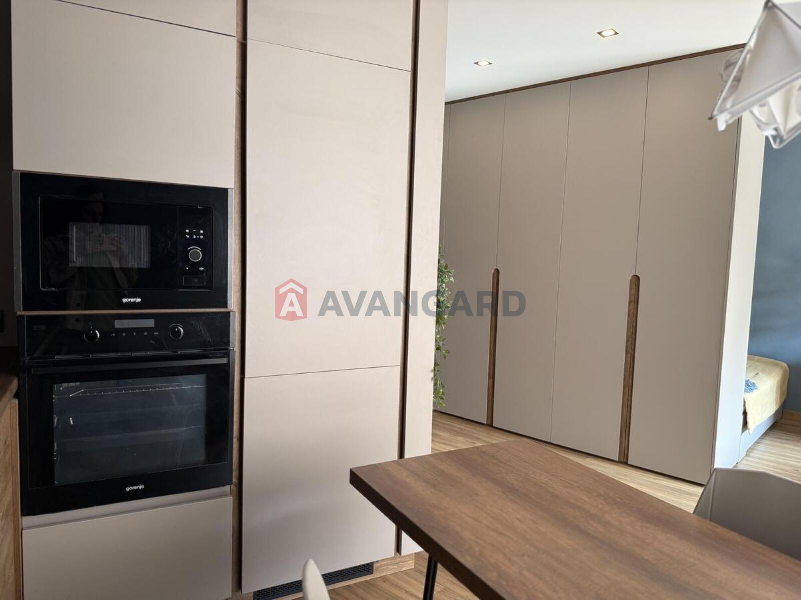 1 ����. ��������, -/-/- ��. �., 2/5 ���� ���� 6