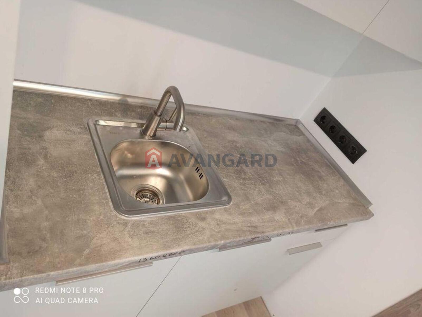 1 ��. ��������, 14/-/5 ��. �., 10/10 ������ ���� 7