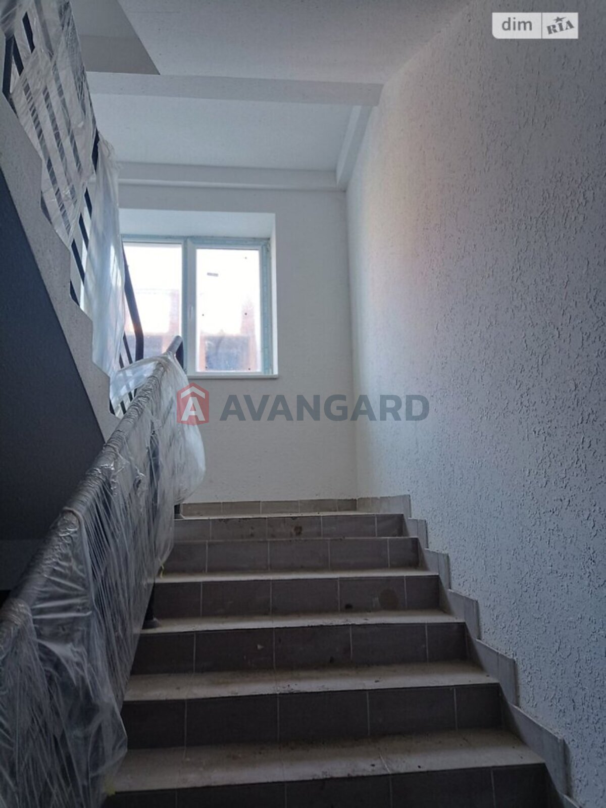 1 ��. ��������, 40/-/- ��. �., 3/9 ������ ���� 9