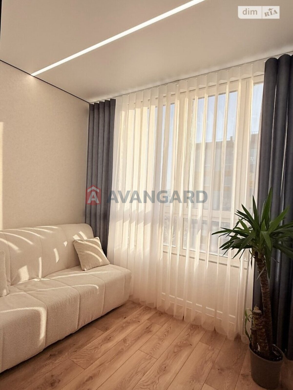 1 ��. ��������, 43/23/8 ��. �., 8/10 ������ ���� 2