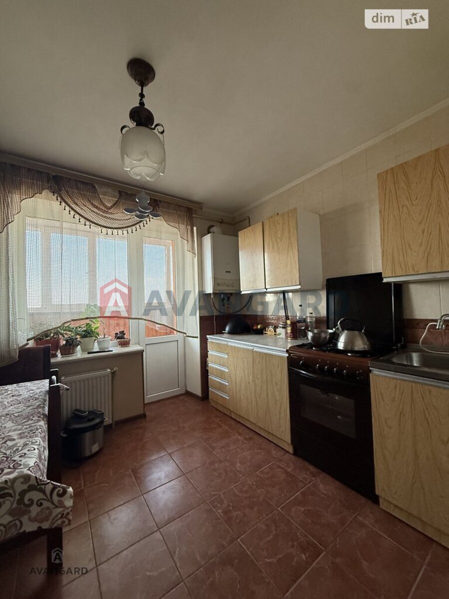 2 ��. ��������, 57/32/9 ��. �., 7/9 ������ ���� 10