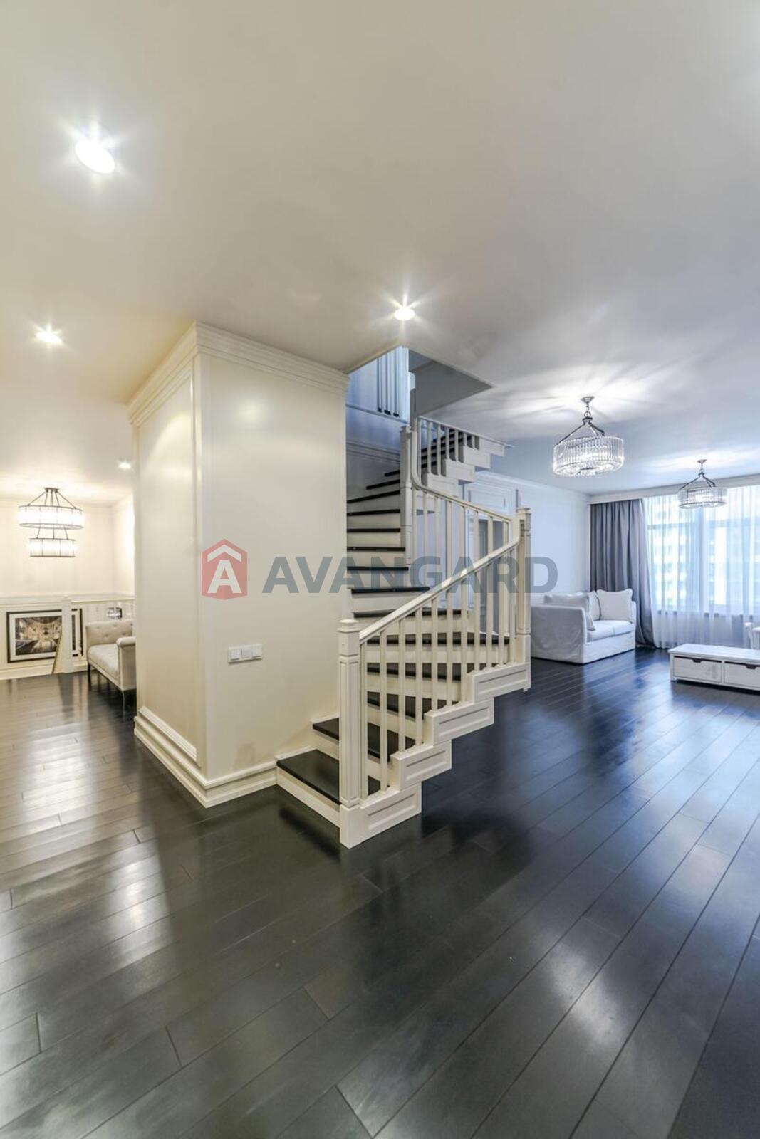 6 ��. ��������, 660/179/32 ��. �., 8/9 ������ ���� 20