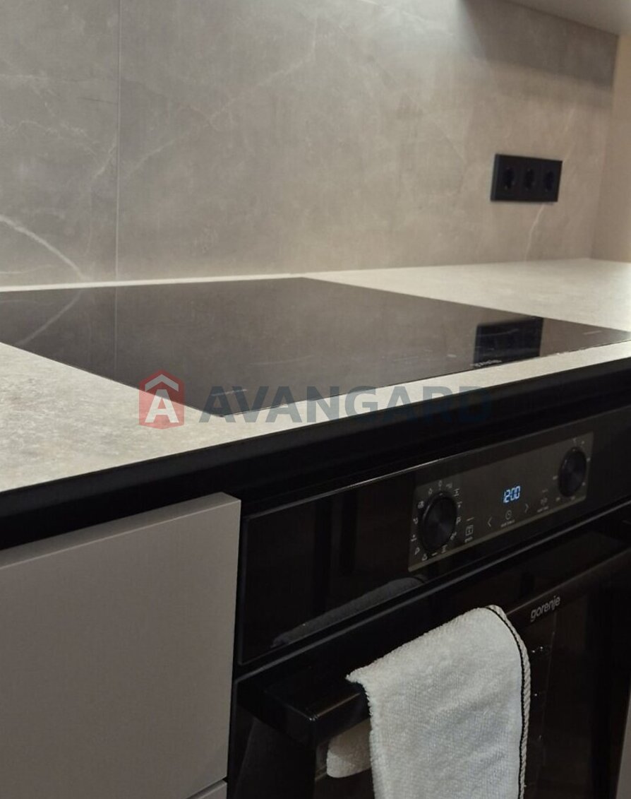 1 ��. ��������, 44/-/22 ��. �., 16/25 ������ ���� 8