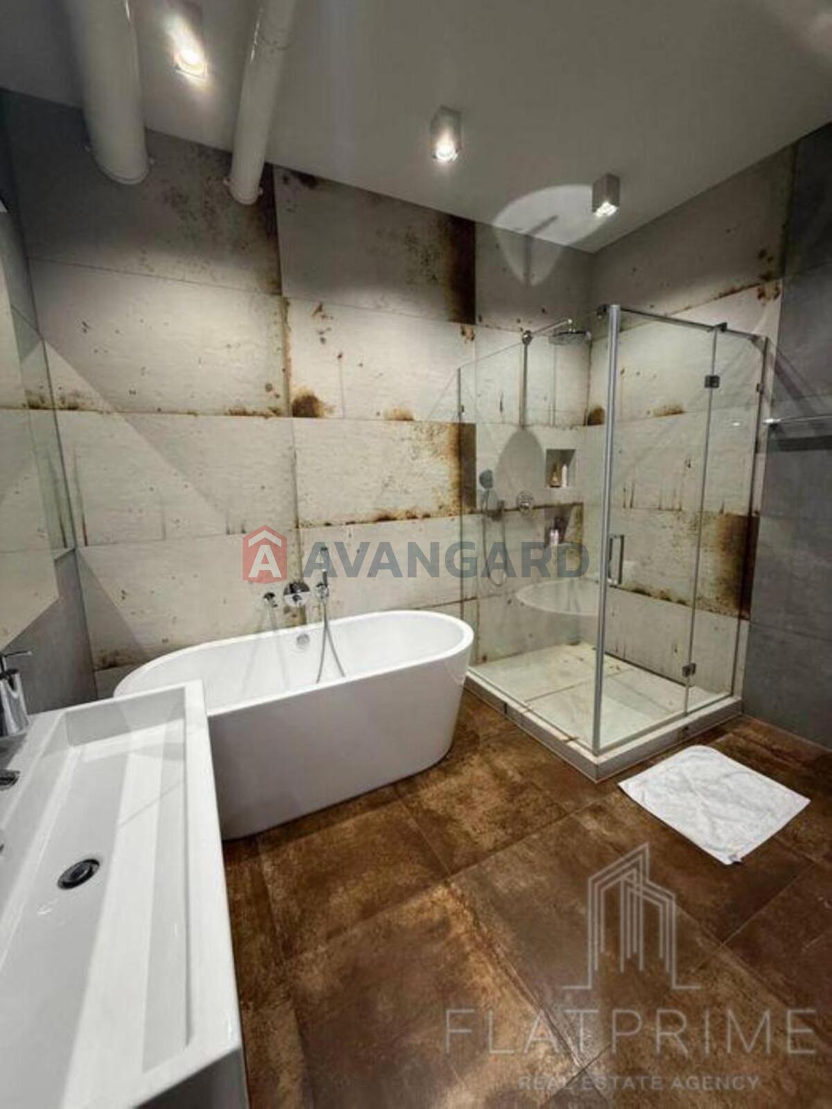 4 ��. ��������, 200/150/27 ��. �., 22/23 ������ ���� 11