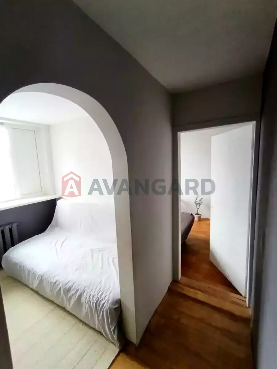 1 . , 30/-/7 . ., 8/12   3