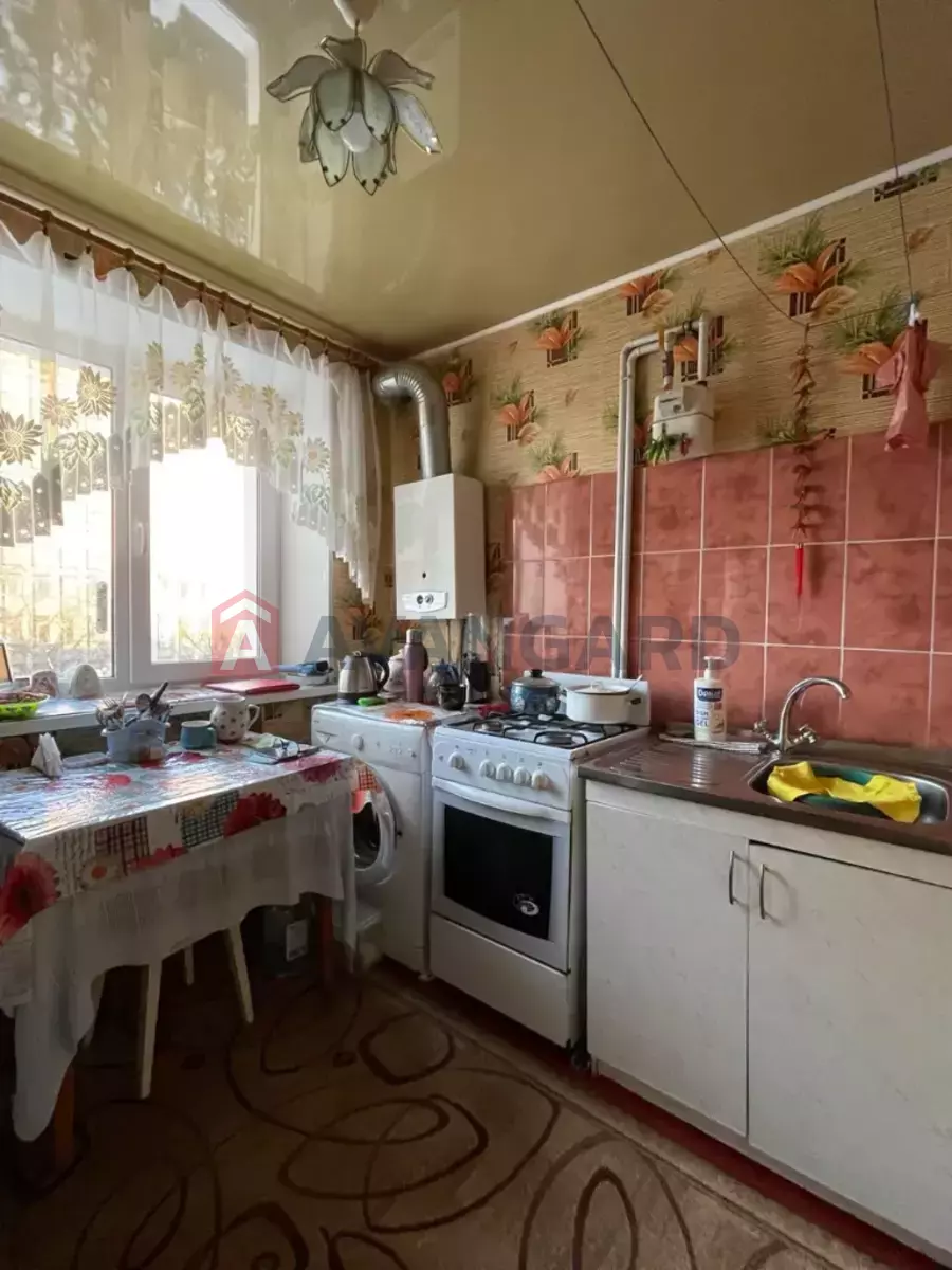 1 ��. ��������, 30/-/5 ��. �., 5/5 ������ ���� 1