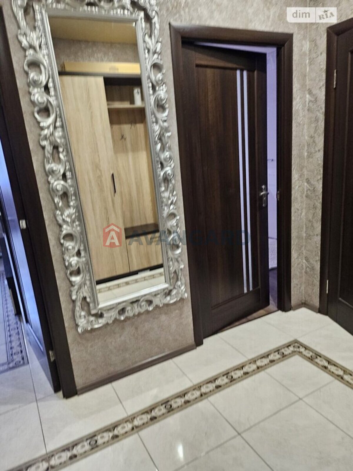 1 ��. ��������, 59/25/20 ��. �., 5/12 ������ ���� 29