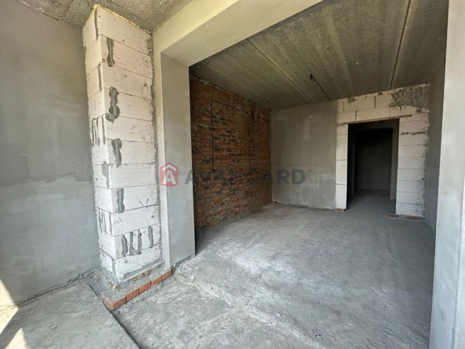 1 ��. ��������, 46/-/18 ��. �., 8/10 ������ ���� 8