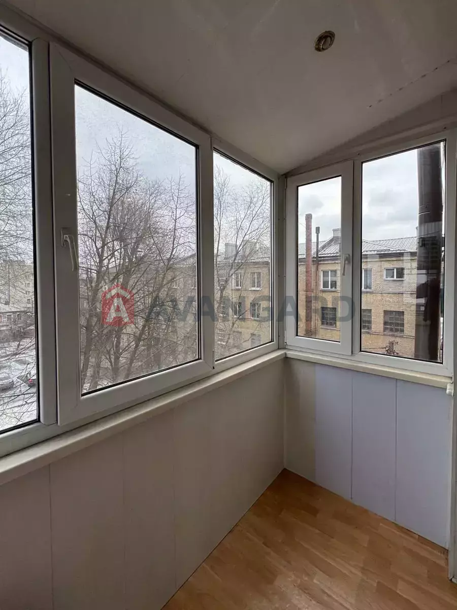 3 ����. ��������, 67/-/- ��. �., 4/4 ���� ���� 8