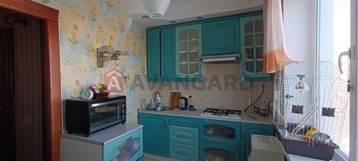 3 ����. ��������, 74/-/9 ��. �., 5/10 ���� ���� 12