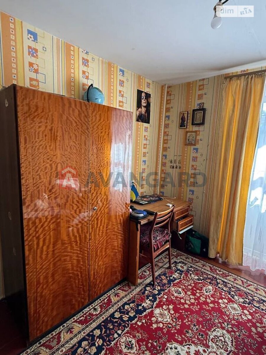 3 ����. ��������, 63/38/9 ��. �., 2/5 ���� ���� 11