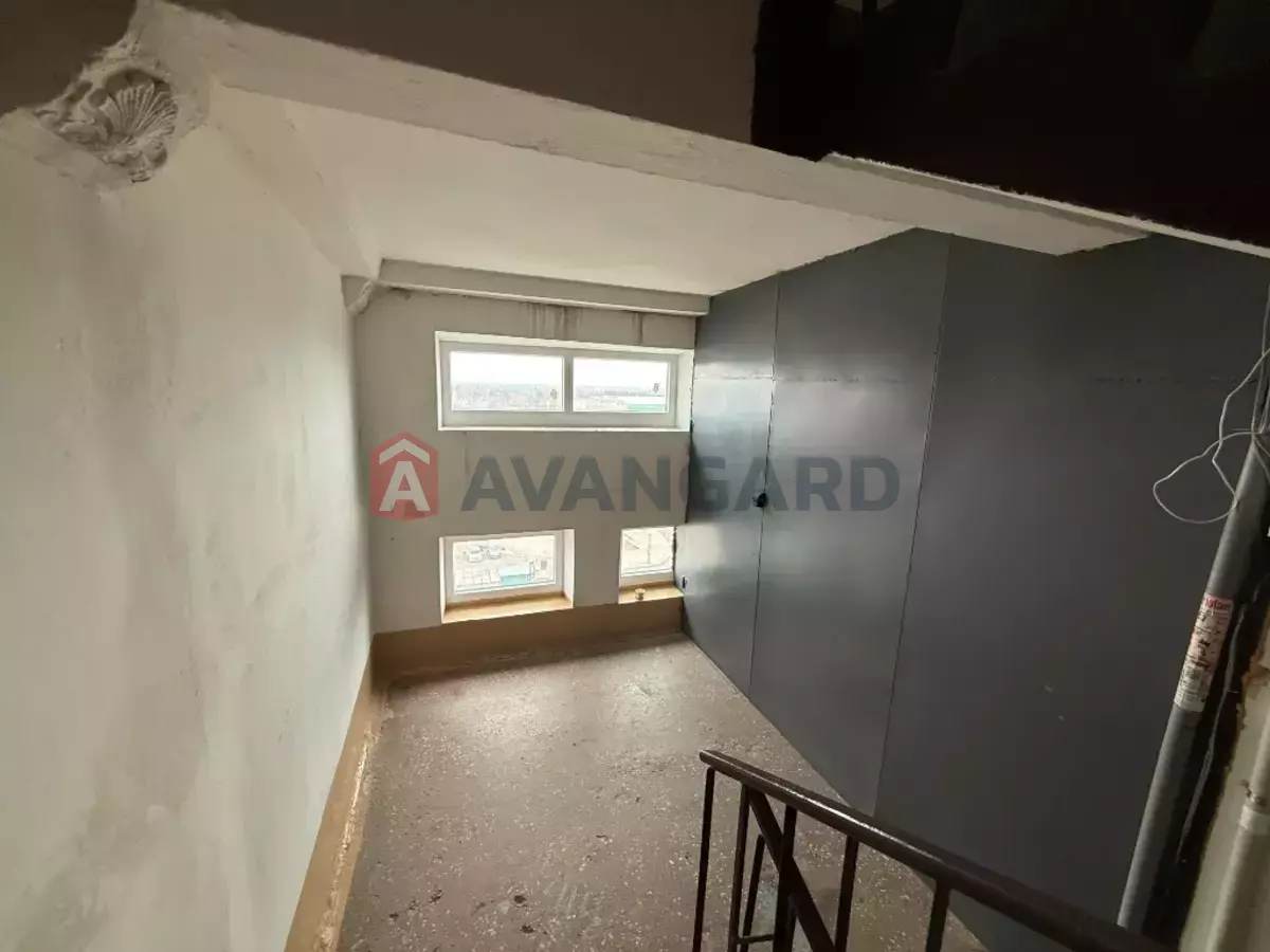 2 ��. ��������, 45/27/7 ��. �., 10/11 ������ ���� 20