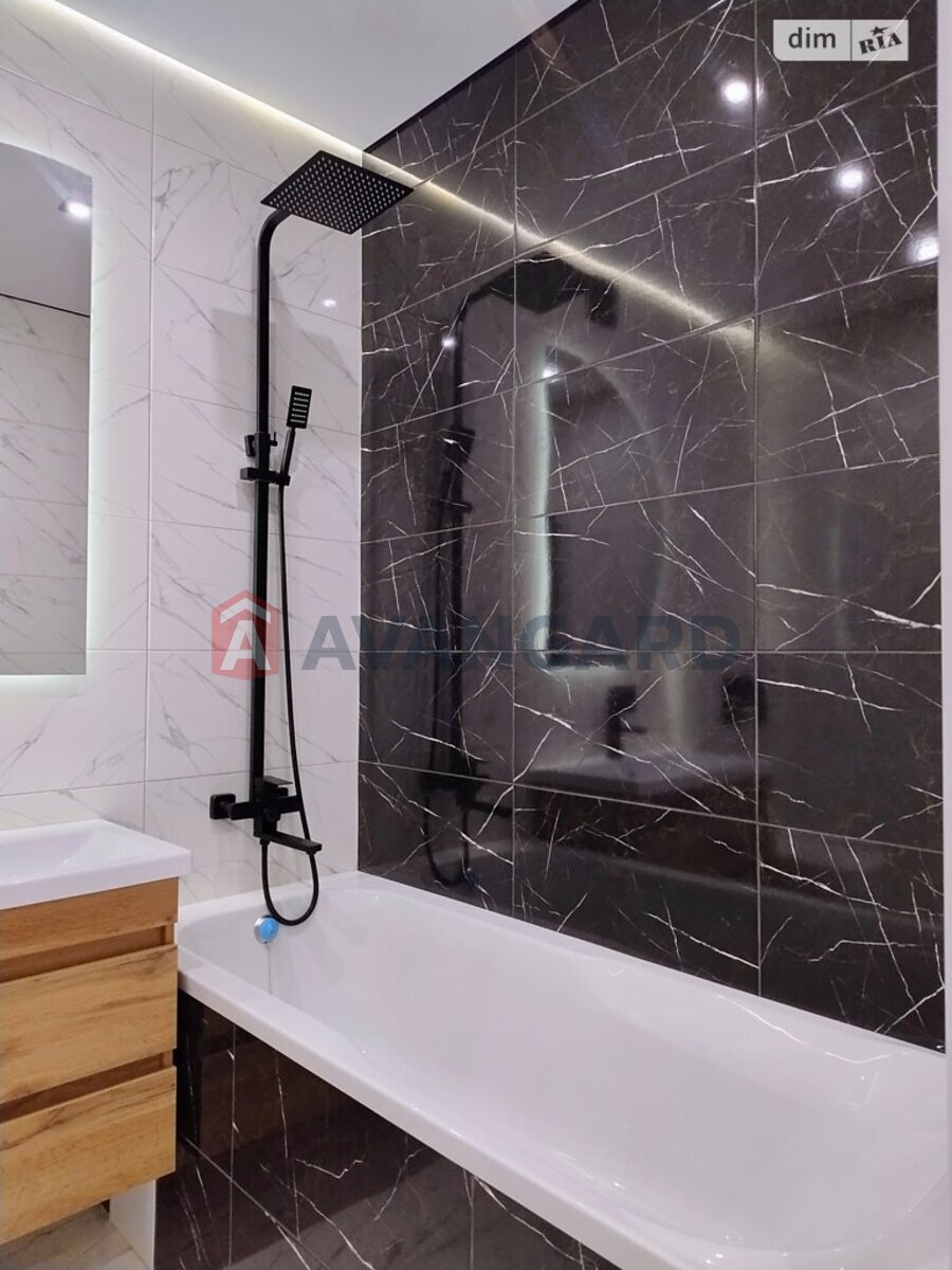 1 ����. ��������, 40/18/12 ��. �., 2/11 ���� ���� 14