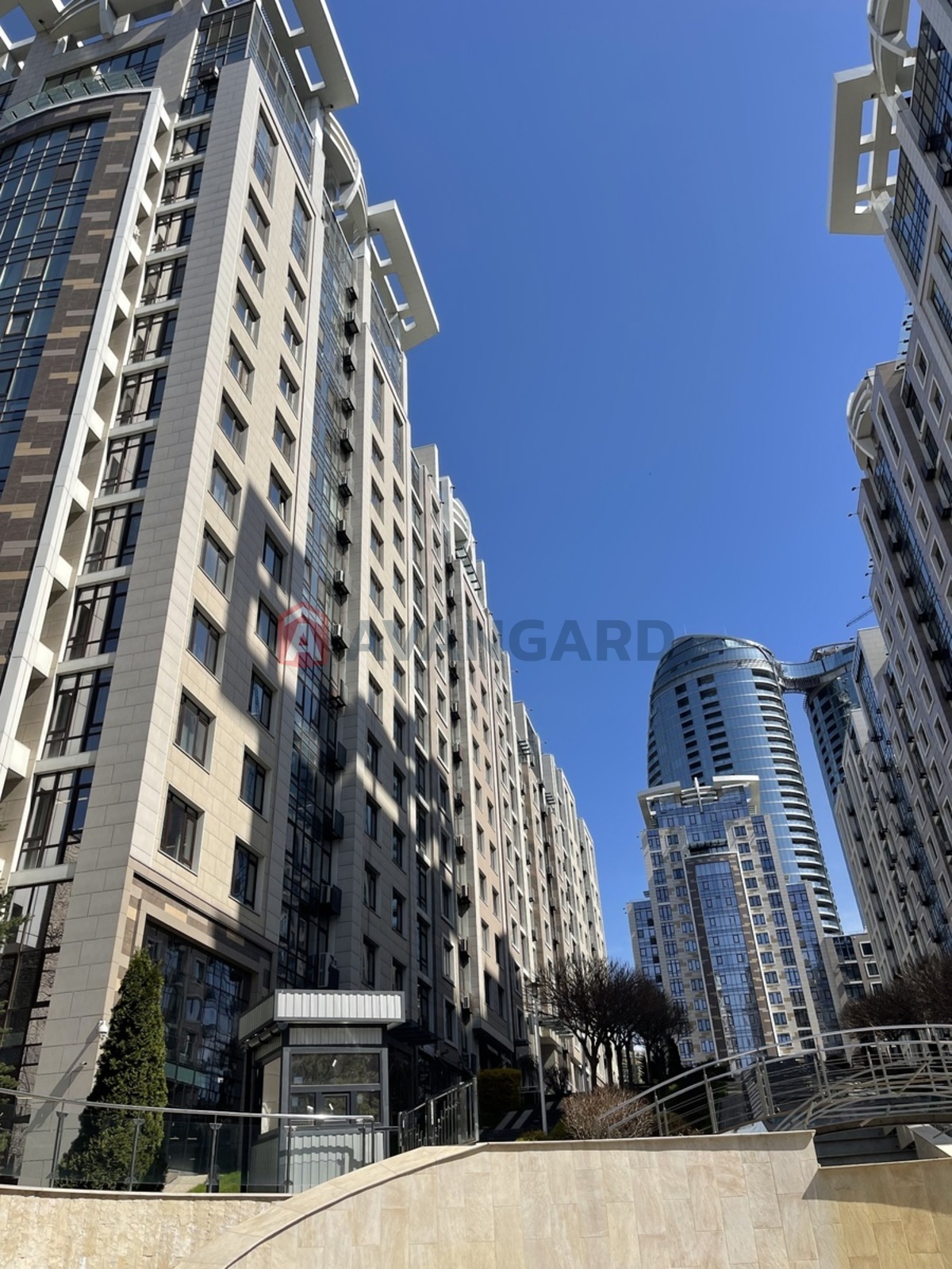 5 ��. ��������, 186/120/35 ��. �., 10/11 ������ ���� 5