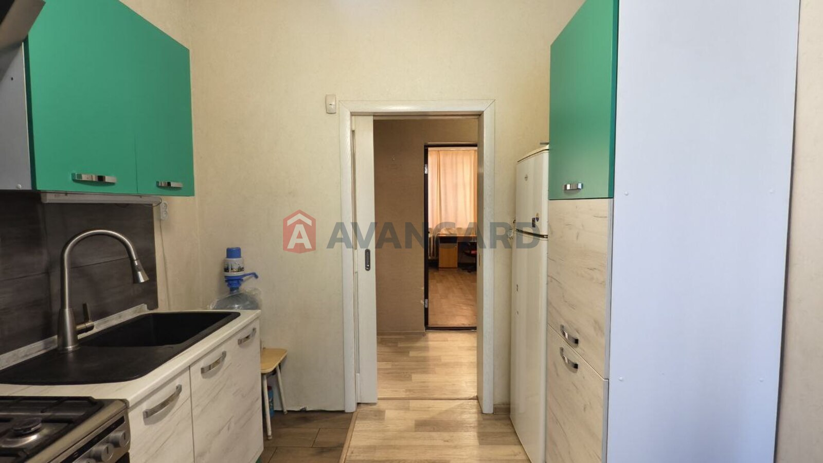 3 ��. ��������, 61/44/7 ��. �., 1/4 ������ ���� 12