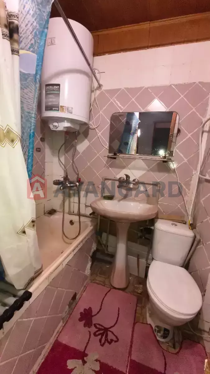 4 ����. ��������, 69/43/7 ��. �., 9/10 ���� ���� 10