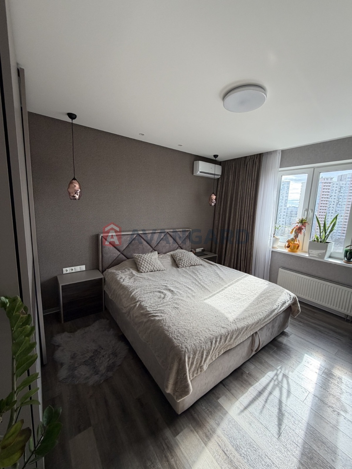 2 ��. ��������, 67/51/11 ��. �., 11/26 ������ ���� 22