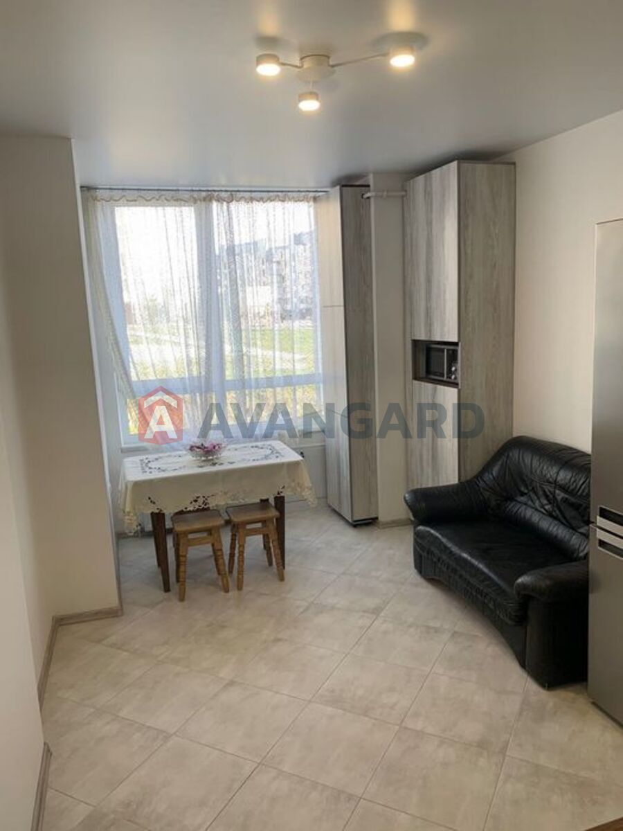 1 ��. ��������, 43/-/14 ��. �., 3/9 ������ ���� 14