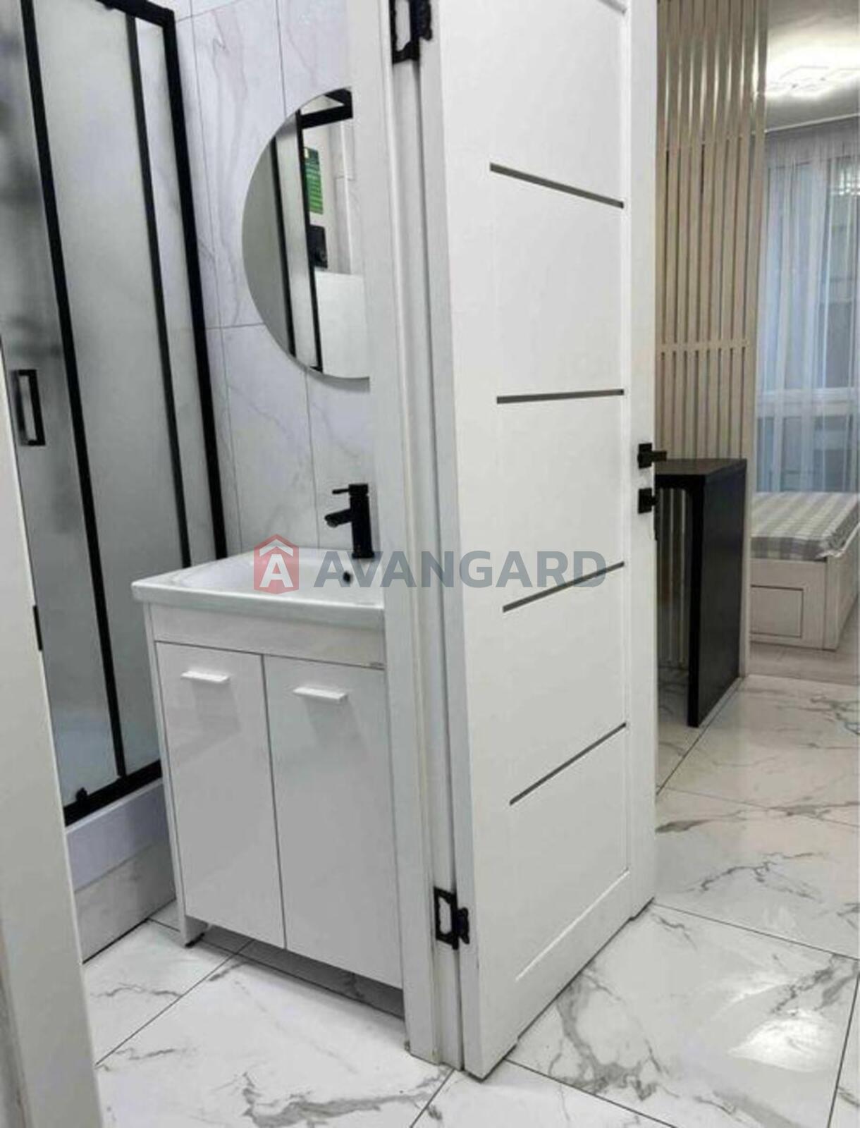 1 ��. ��������, 22/-/10 ��. �., 6/12 ������ ���� 6