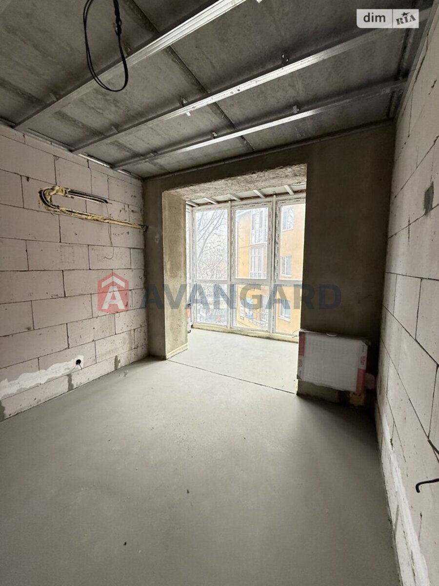 2 ��. ��������, 68/38/15 ��. �., 3/13 ������ ���� 11