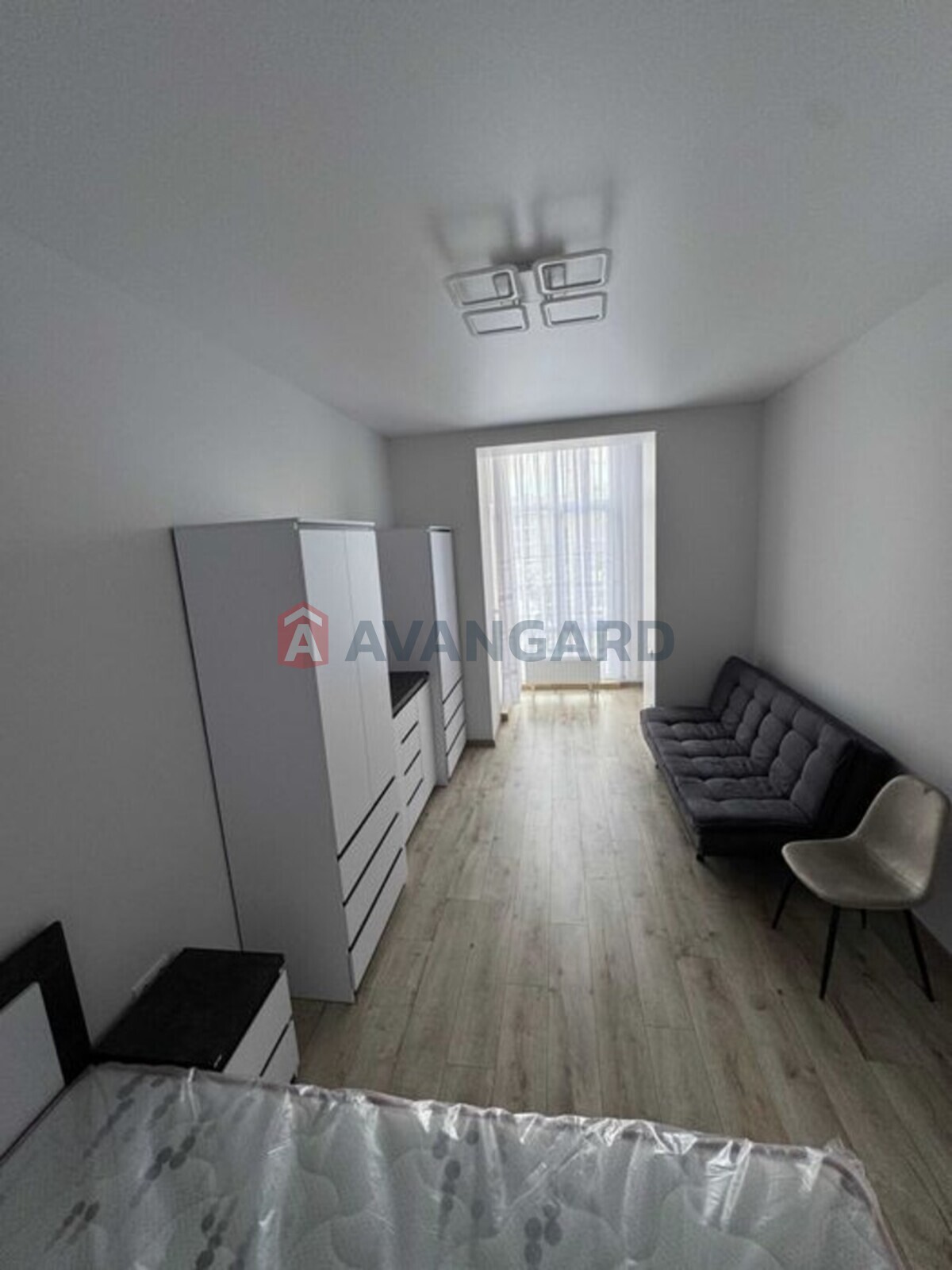 1 ����. ��������, 38/-/11 ��. �., 3/10 ���� ���� 5